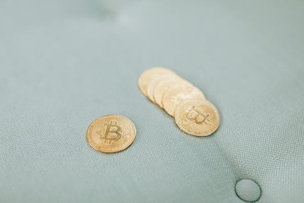 Gdzie i jak kupować kryptowaluty – przewodnik dla początkujących